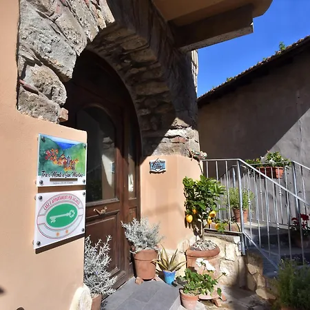 Casa Vacanze Tra I Monti E San Martino Biassa Exterior photo